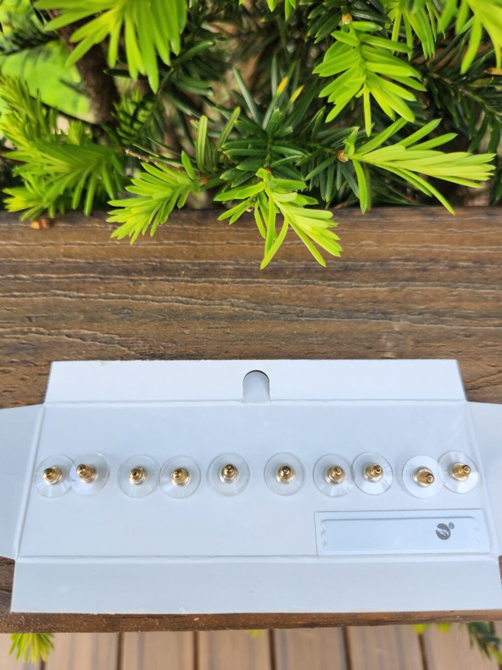 Interchangeable Gold-tone colored stone stud EARRING SET - 5 pairs - Picture 8 of 11